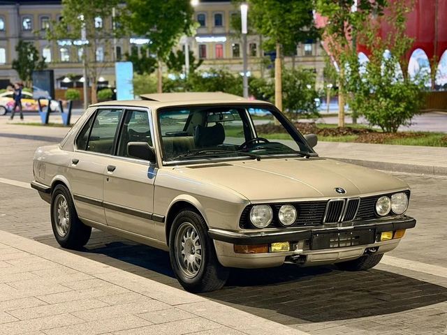 BMW 5 серия — фото 3